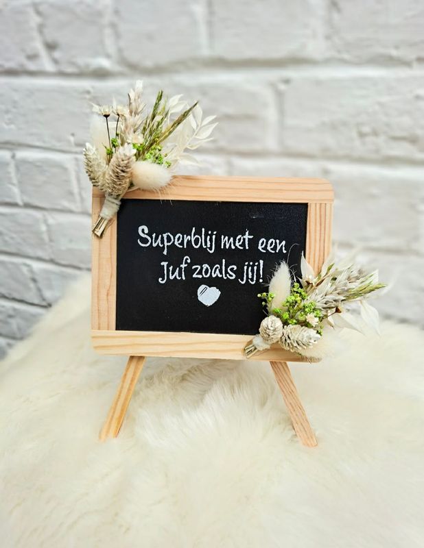 Krijtbord " superblij met een juf zoals jij "