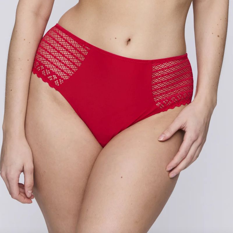 Tailleslip, Prima Donna Twist, East End, True Red