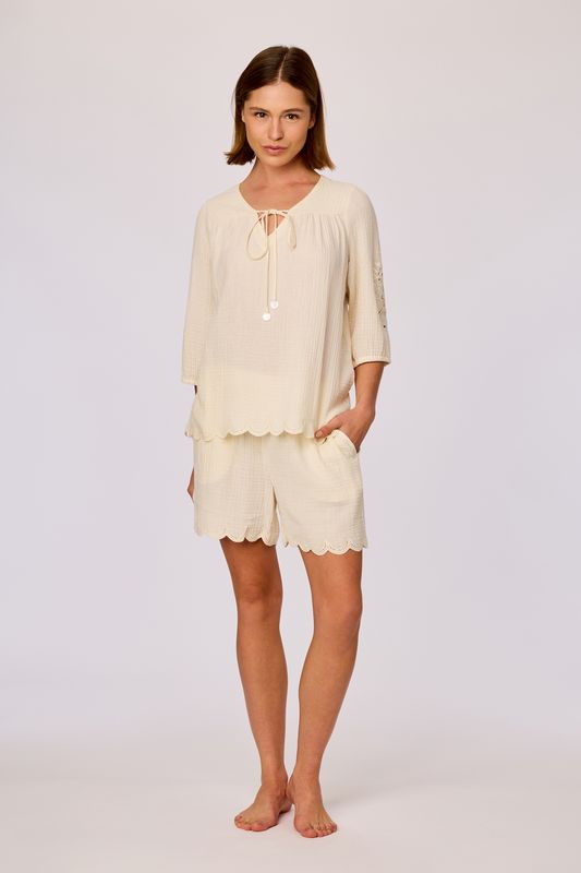 Tweedelige set; 3/4 mouwen en short, Woody, Crème