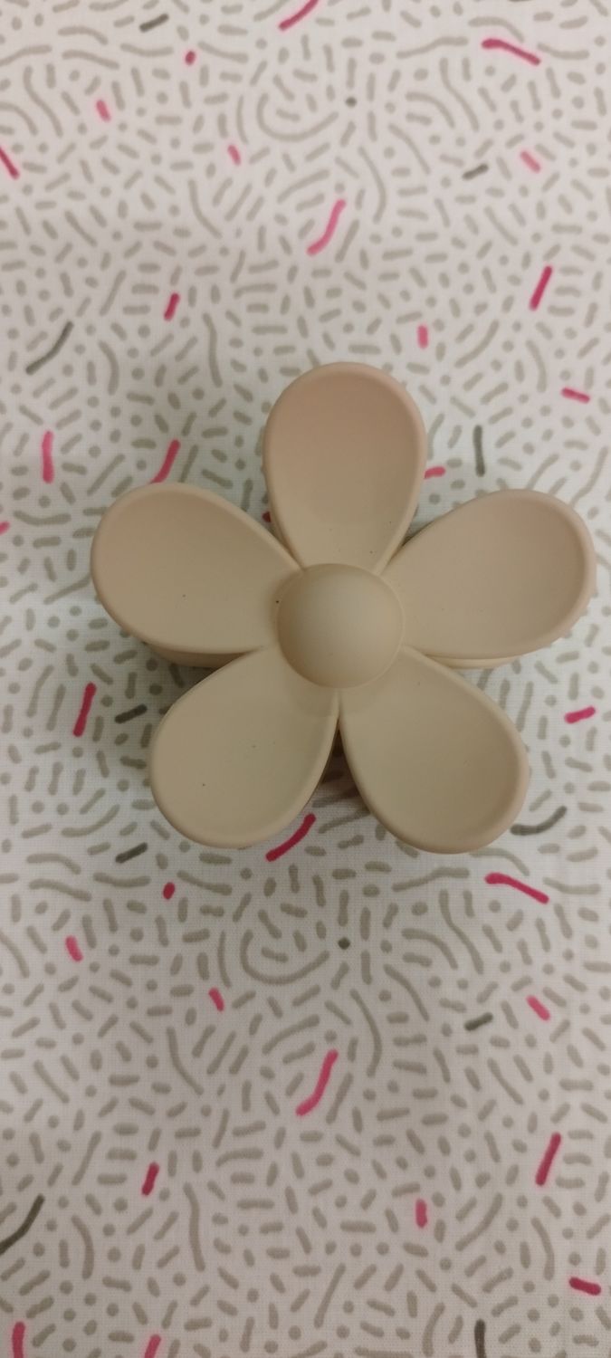 Haarspeld bloem beige