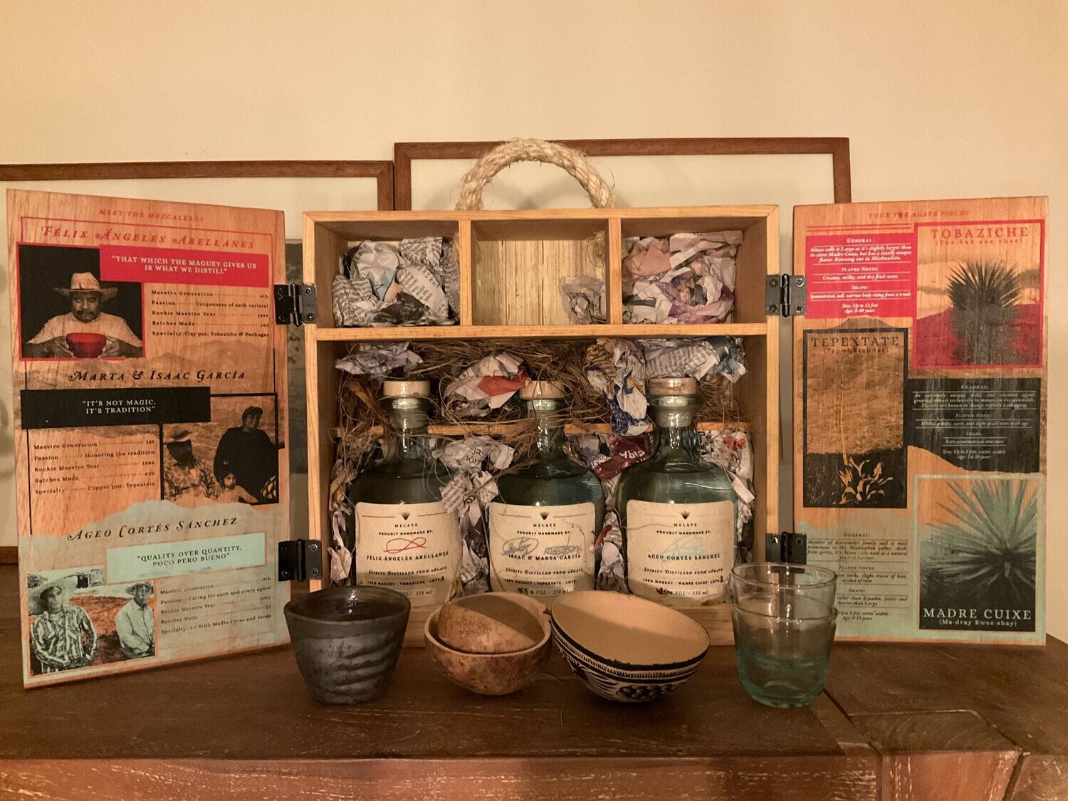 Exclusive Maguey Melate Signature Box ( Mezcal)