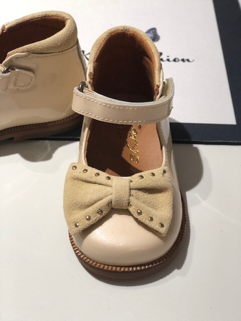 Clarys Beige schoentjes