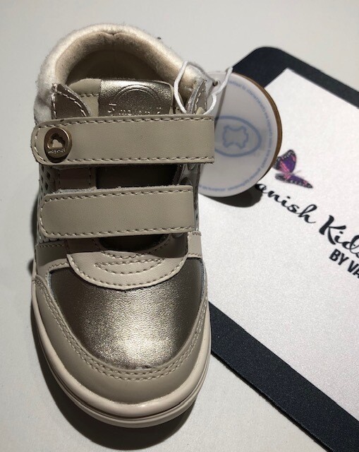 Mayoral BABY gouden sportieve bottjes