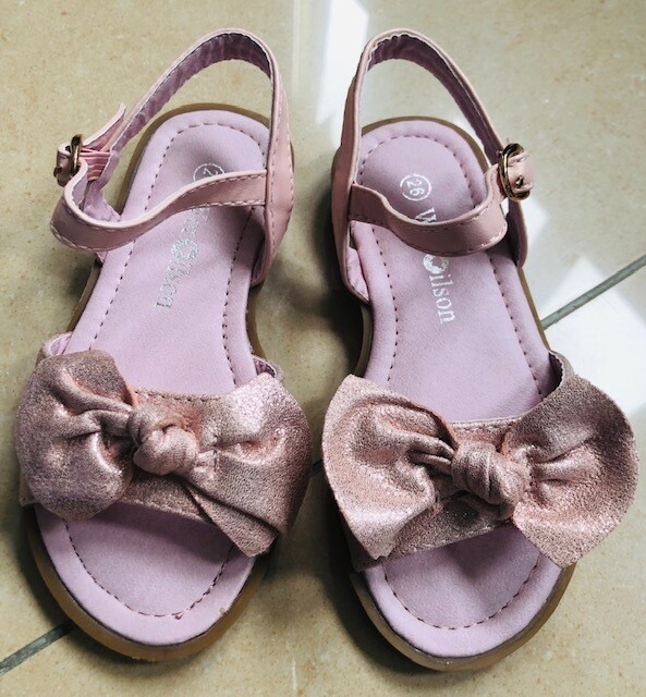 Sandalen met grote strik ROOS