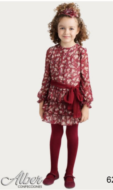 Alber Kleedje rood met bloemen