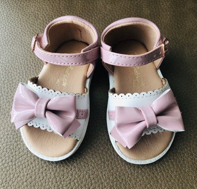 Witte/Roze sandaaltjes