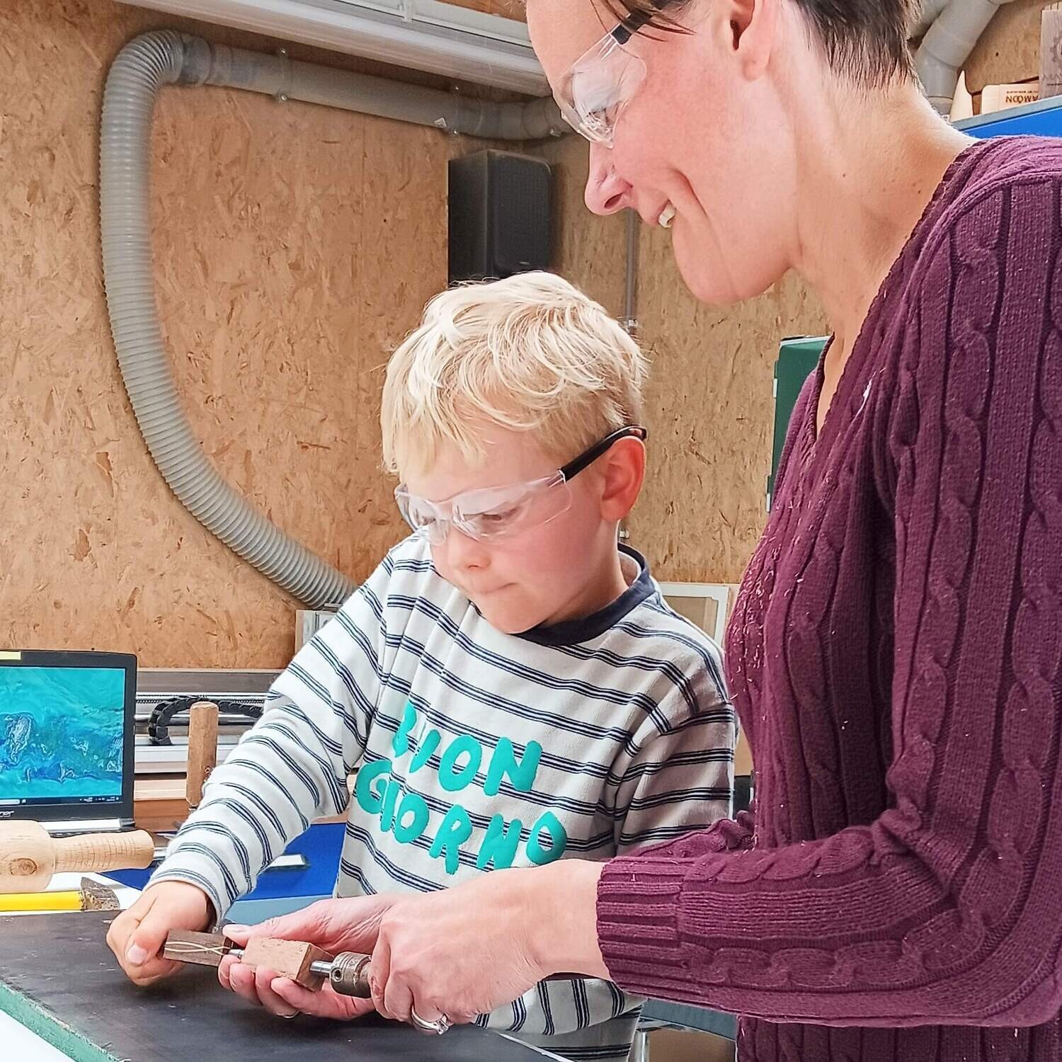 2/2/2024 van 1800u 2100u / Houtdraaien voor beginners