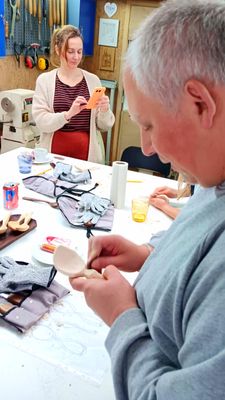 13/1/2026 van 18:00u tot 21:00u / Houtsnijden voor beginners - Lepelsnijden uit zacht hout. 13/1/2026 van 18:00u tot 21:00u / Houtsnijden voor beginners - Lepelsnijden uit zacht hout.