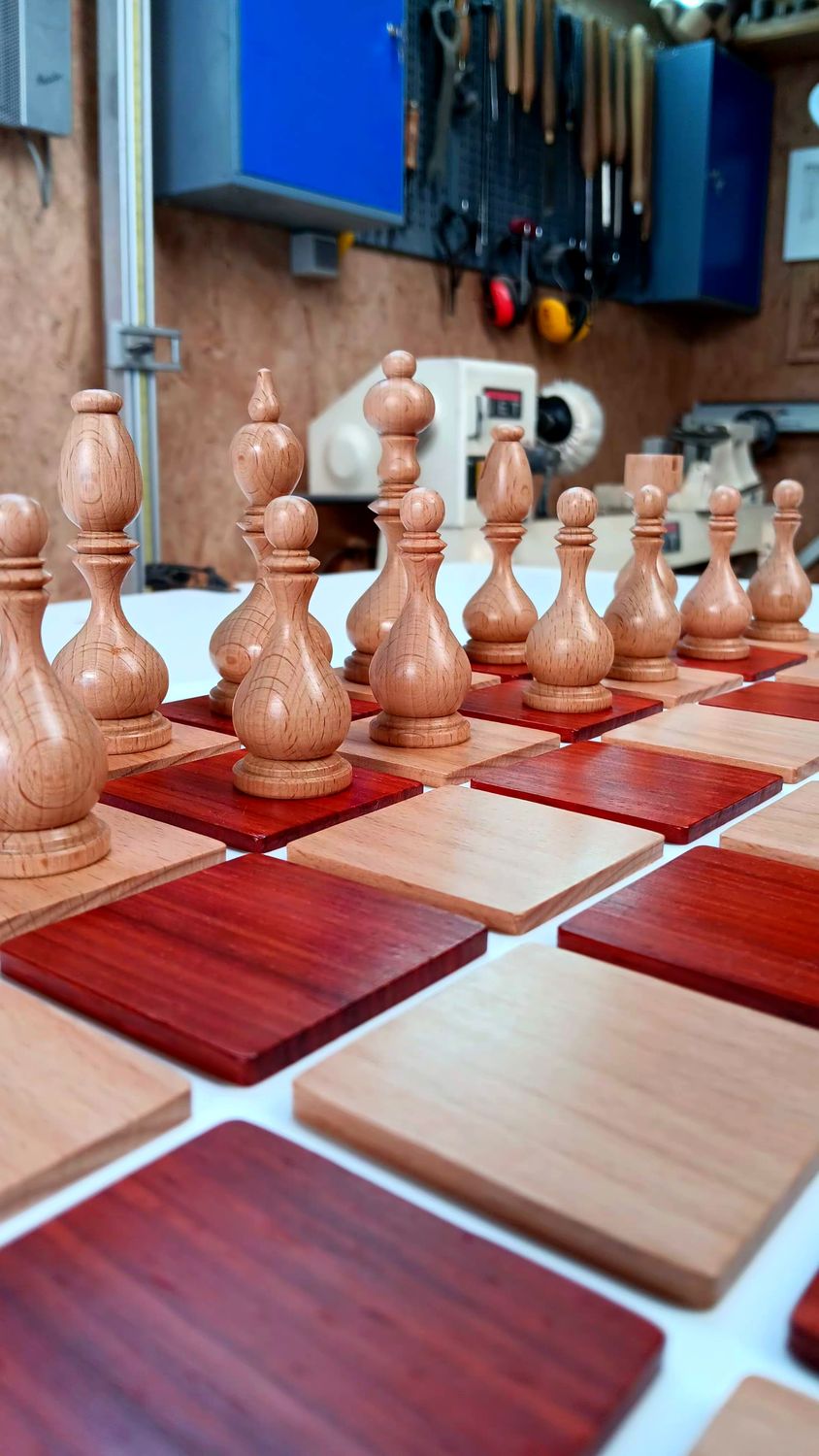 28/3/2026 van 10:00u - 17:00u / Houtdraaien voor beginners - Schaakstukken.