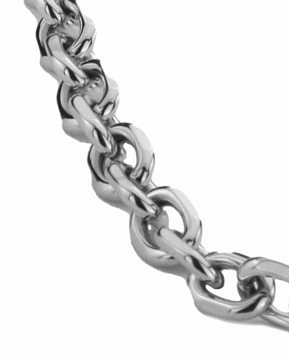NECKLASE.     RH.    STEEL.      48 CM