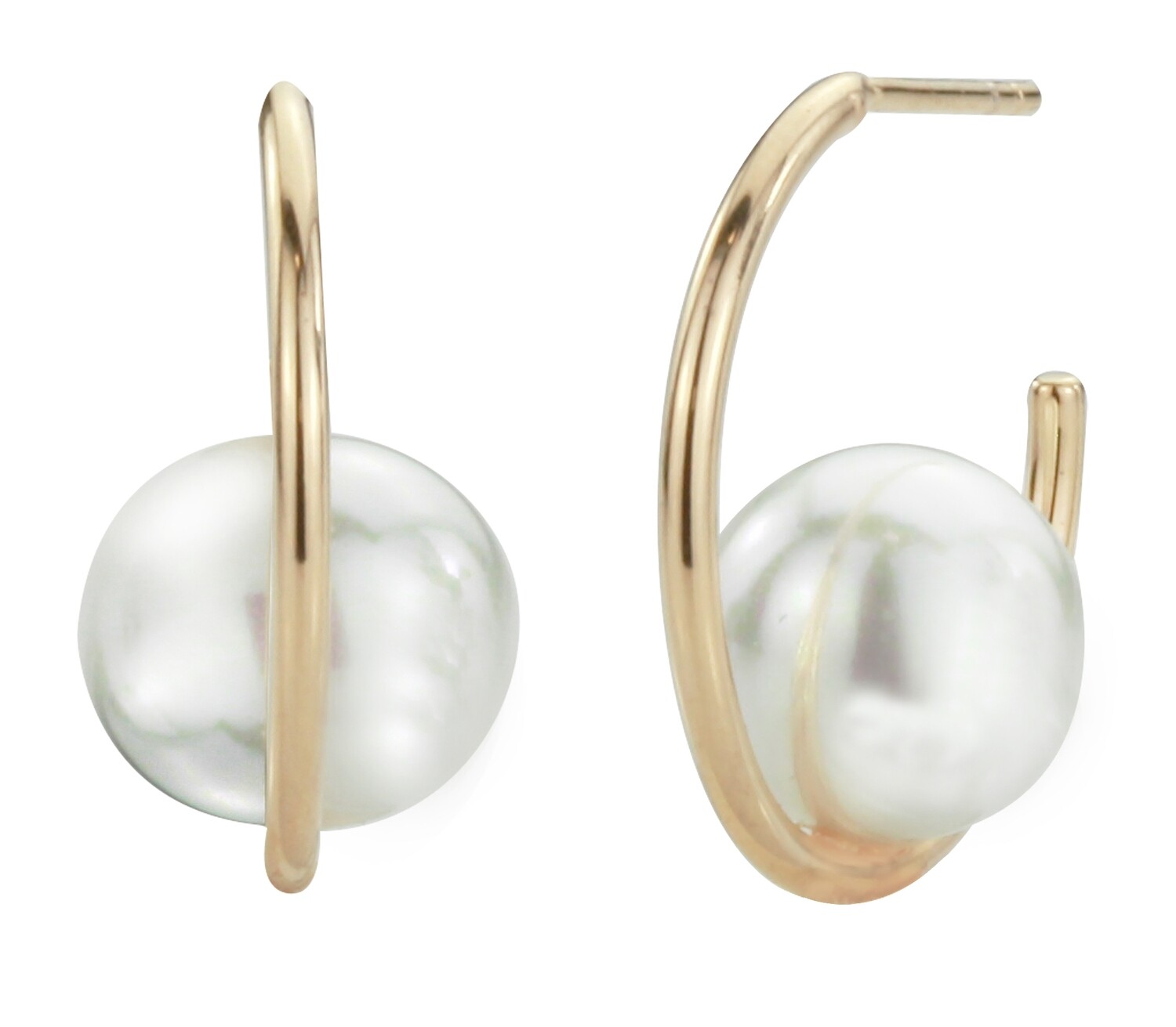HOOP EARRING GOLD.  WHITE PEARL