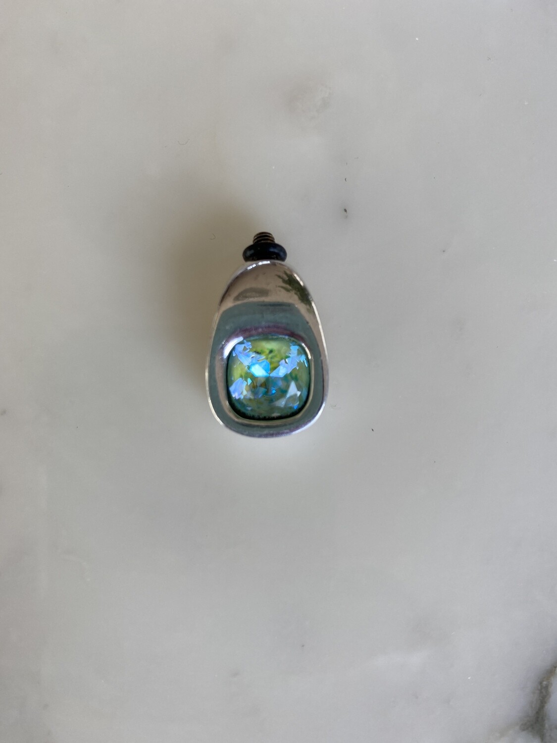 Beads silver plated cat eye green