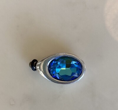 Crystal blue for versatile silver-plated bracelet