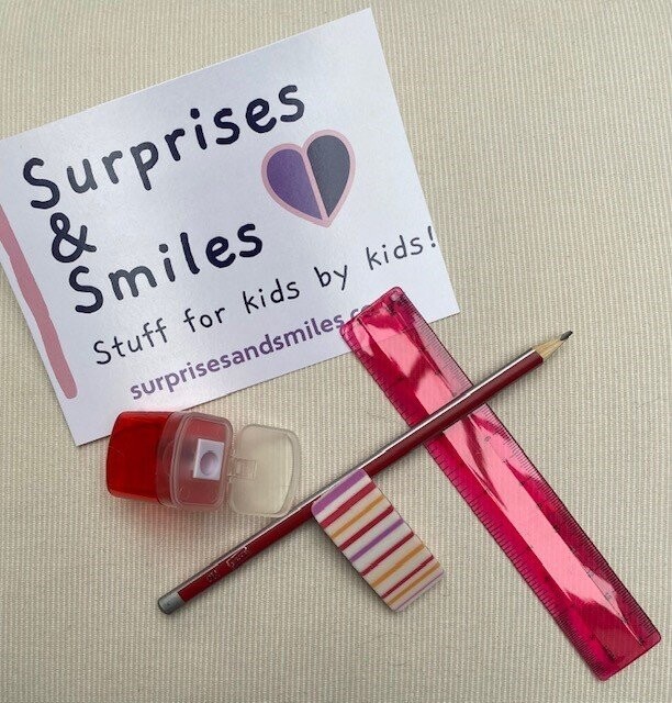 Staples Stationery Set : HB pencil, rubber, 15cm ruler and plastic canister pencil sharpener Red