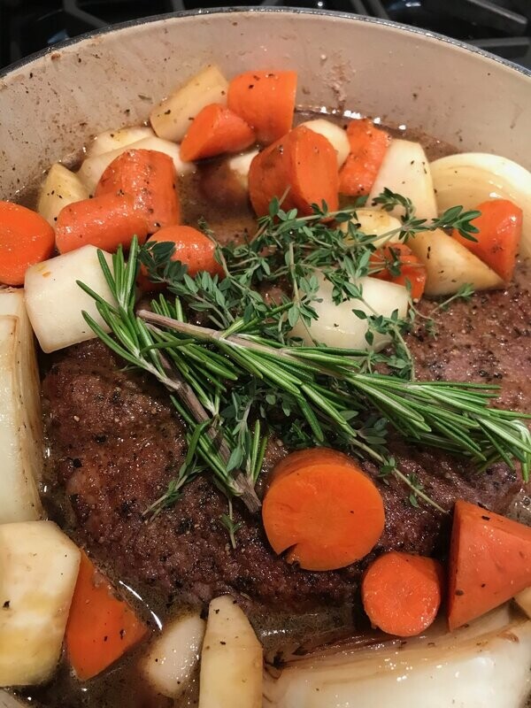 Roast Shoulder Tenderloin of Beef with Horseradish Cream