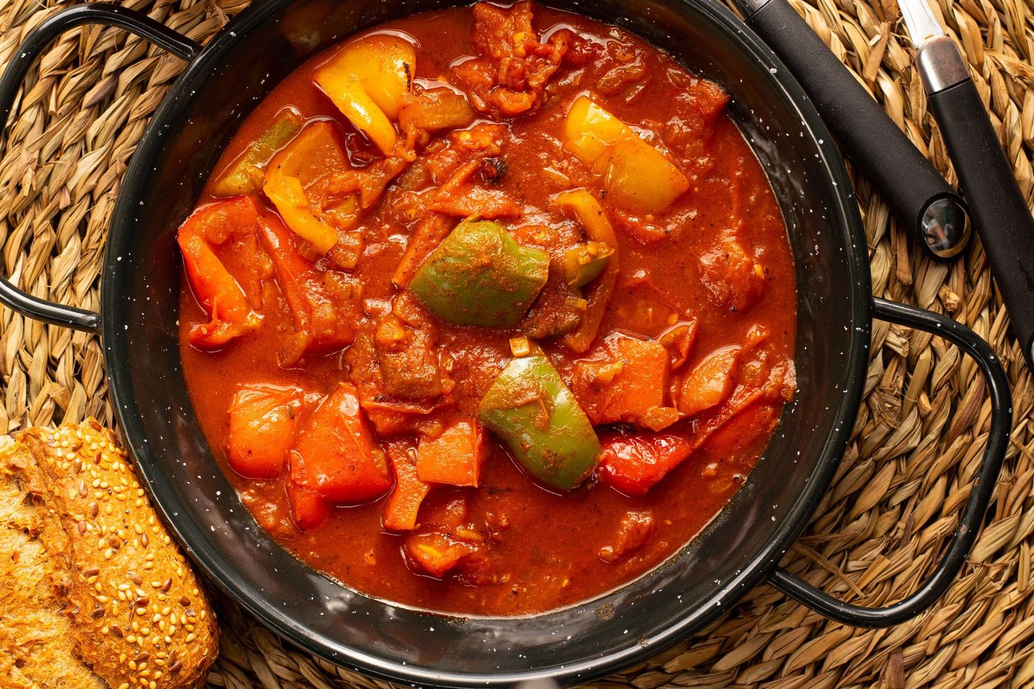 Hot Sausage with Peppers & Onions - Single Serving Meal Hot Sausage with Peppers & Onions - Single Serving Meal