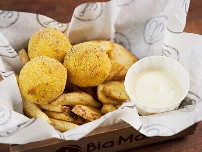 Parmesan & Mozzarella Arancini's Parmesan & Mozzarella Arancini's