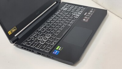 GAMING LAPTOPS