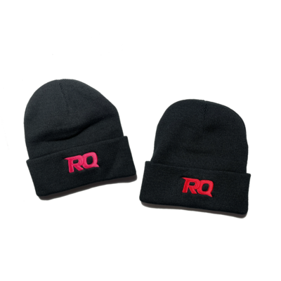 Tuque noire RQ rouge ou rose