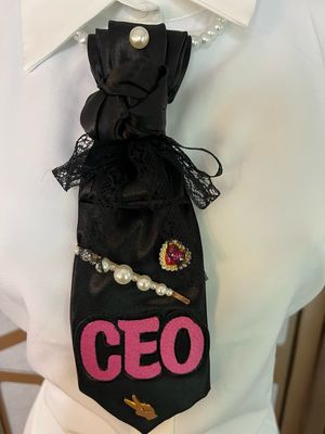 CEO Junk Tie
