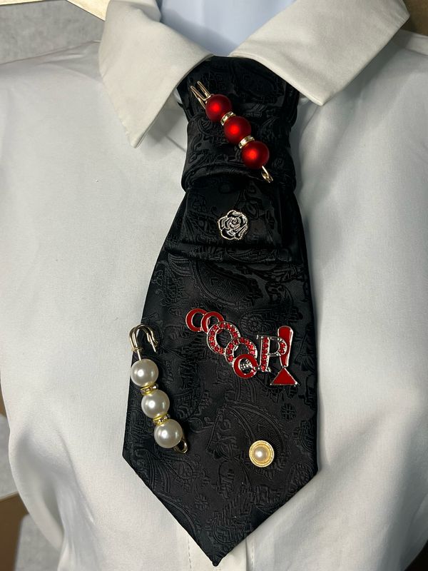 Black Paisley Delta Junk Tie