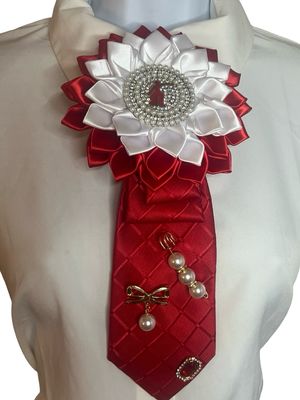 Fortitude Big Bow Junk Tie