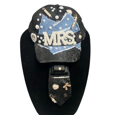 Black Paisley Mrs. Set