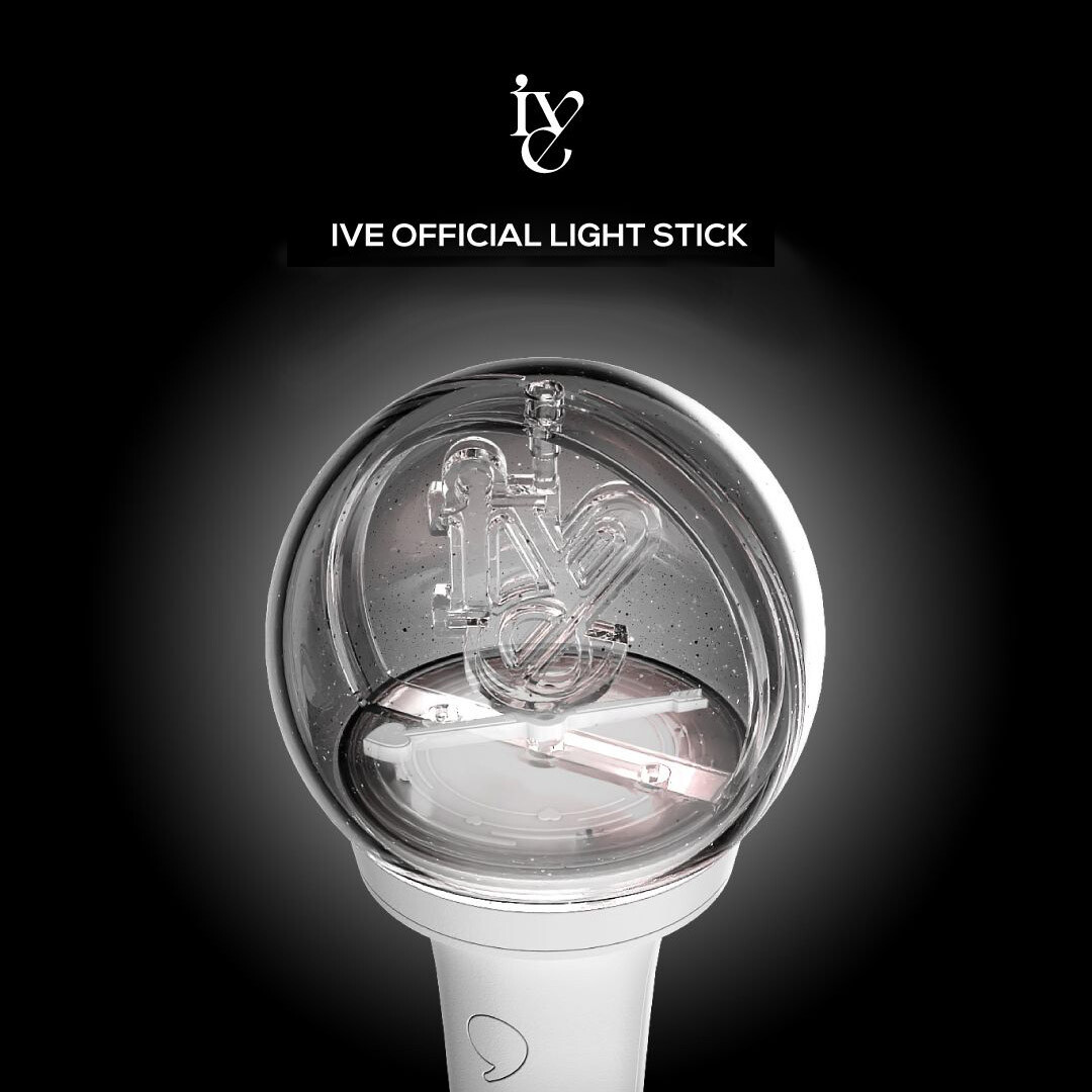 IVE - The First Fan Concert [THE PROM QUEENS] Official Light Stick Ver. 1