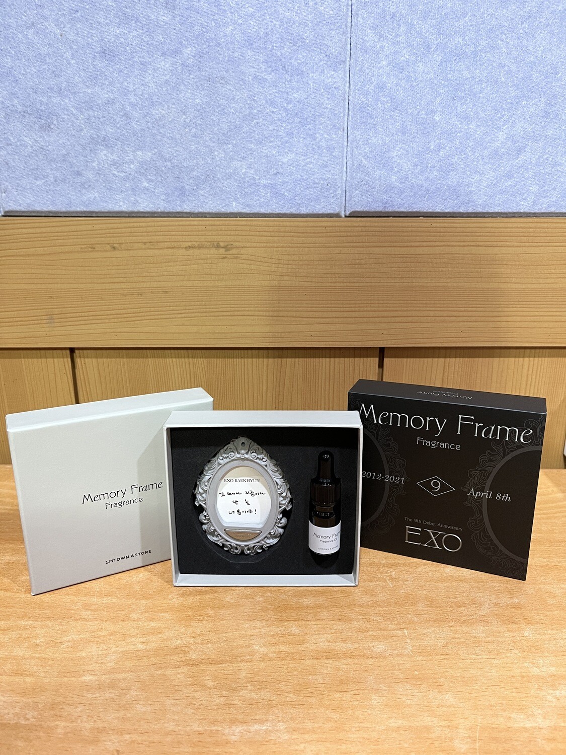 [CLEARANCE SALE part 2] EXO, Choose Item: EXO Memory Frame