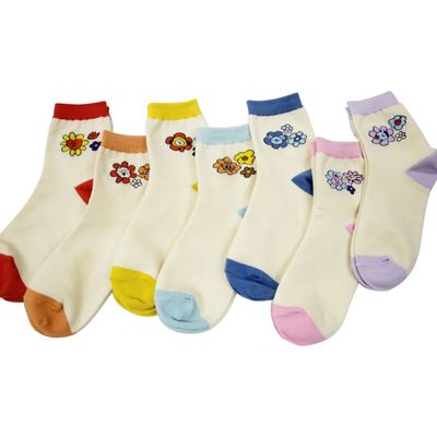 BT21 SOCKS FLOWER