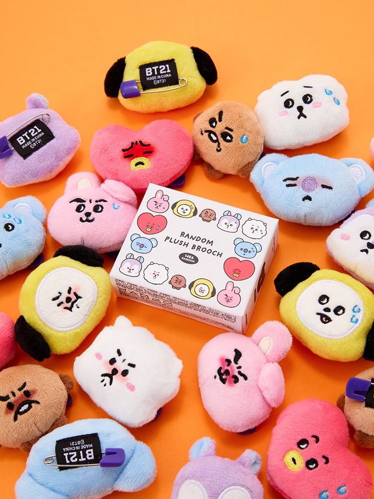 BT21 RANDOM FACE PLUSH BROOCH TODAY'S FACE