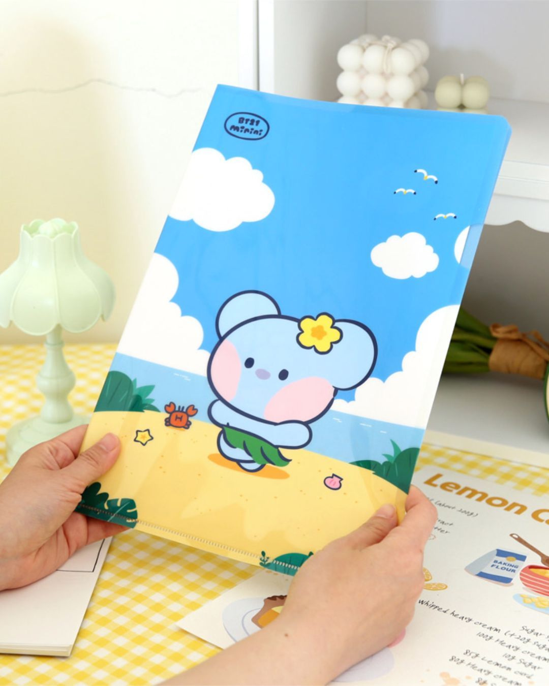 BT21 X Monopoly Collaboration - minini L-Holder [Vacance], Choose Item: Koya