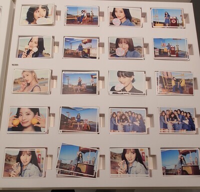 TWICE ‘Ready To Be’ Album + TWICE Postcard (Random)