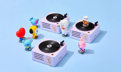 BT21 Turntable Bluetooth Speaker RJ