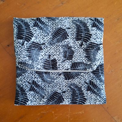 Silver fern purse