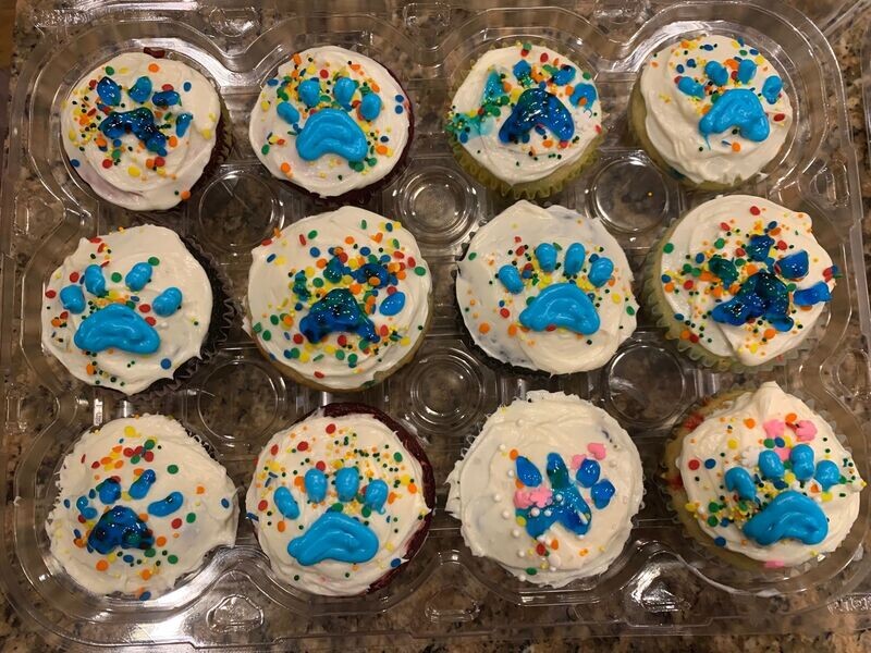 Large Group Order, 1 dozen cupcakes