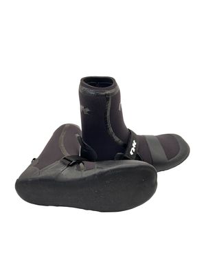Neoprene shoes