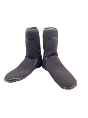 Neoprene socks