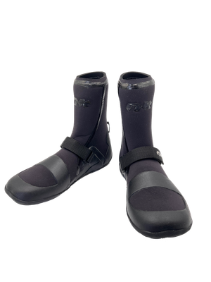 Neoprene shoes