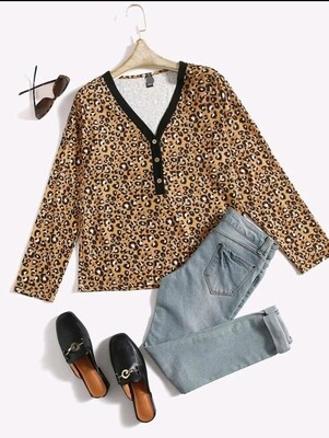 Ladies Leopard Print Tee