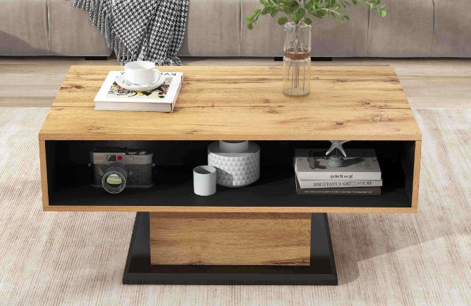 COUCHTISCH mit EICHHOLZMASERUNG COUCHTISCH mit EICHHOLZMASERUNG