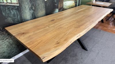 ESSTISCH AKAZIE MASSIV 300 x 100 cm