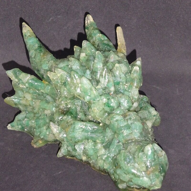 Drachenkopf aus der Neuen Zeit: Aventurin 2 Drachenkopf aus der Neuen Zeit: Aventurin 2