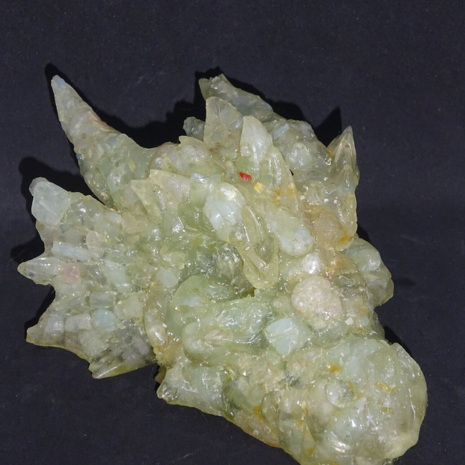 Drachenkopf aus der Neuen Zeit: Aquamarin F