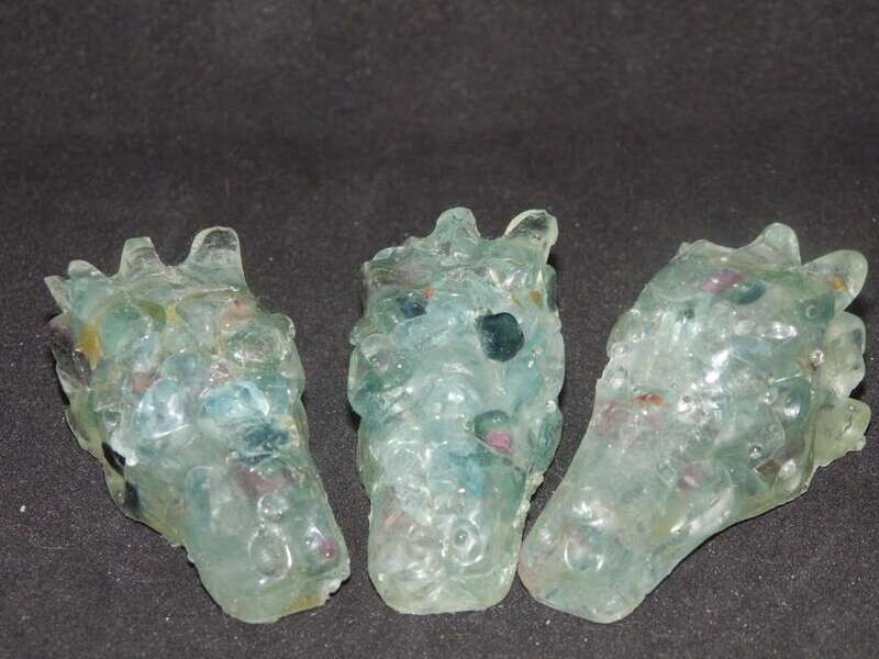 Drachenkopf: Aquamarin, klein Drachenkopf: Aquamarin, klein