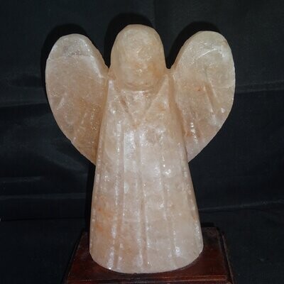 Kristalllampe: Engel aus Salz mit Leuchtmittel