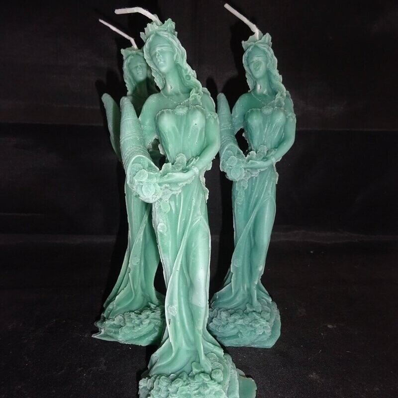 Göttin Moneta: Kerze mit Füllhorn Göttin Moneta: Kerze mit Füllhorn