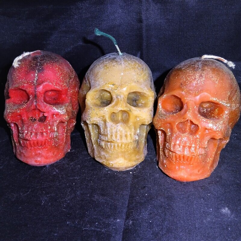 Ritual Kerze: Totenkopf aus Bienenwachs Ritual Kerze: Totenkopf aus Bienenwachs