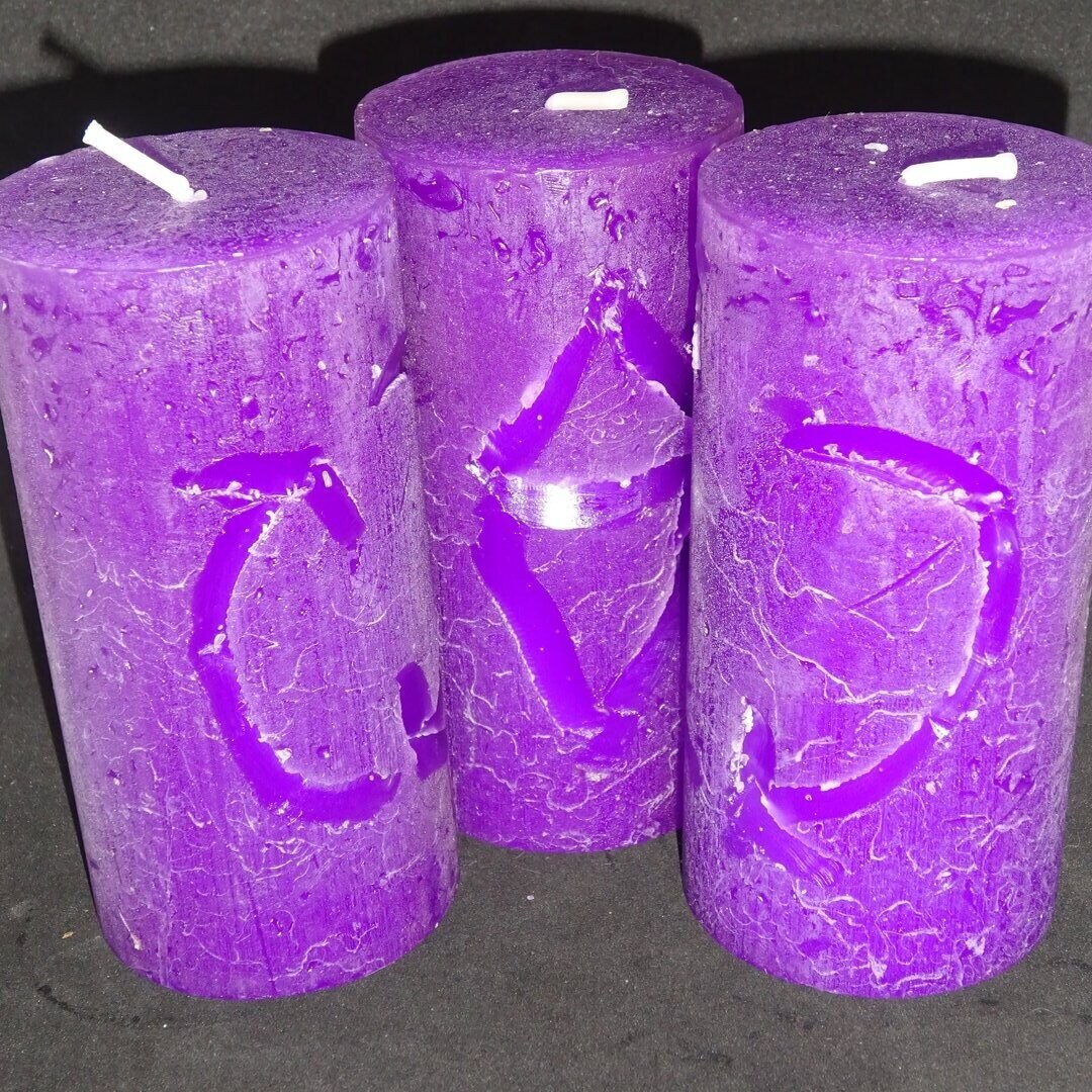 Ritual Kerze: zur Anrufung der Ahnen und Alten 10 x 5 cm