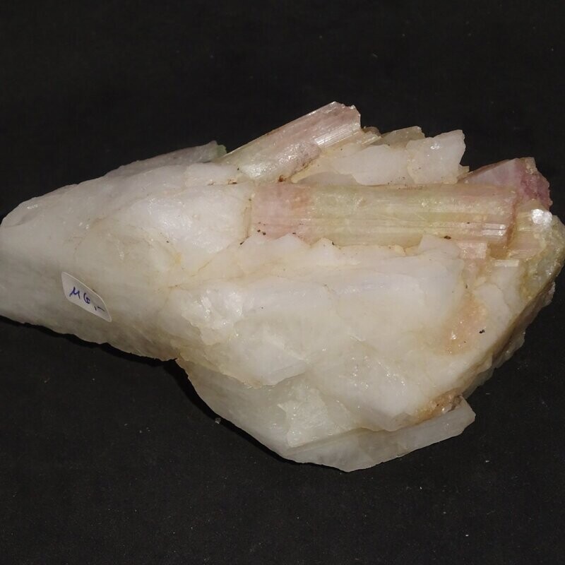 Einzelstück: Rosa und Grüner Turmalin auf Bergkristall 2 Einzelstück: Rosa und Grüner Turmalin auf Bergkristall 2